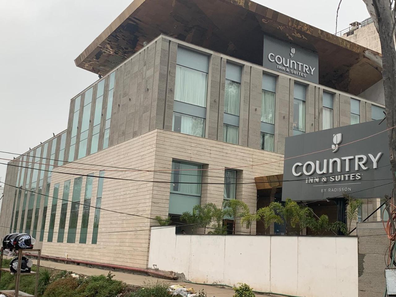 Country Inn & Suites By Radisson Chandigarh Zirakpur מראה חיצוני תמונה